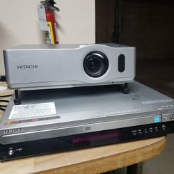 Projector And Samsung Dvd Player 