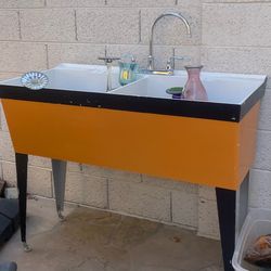 Double sink