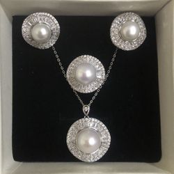 Authentic White Akoya Pearl Jewelry Set With Gem Identification Card