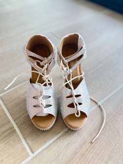 Dance shoes 318