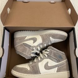 Air Jordan 1 mid SE light smoke grey/white/anthracite (with box)
