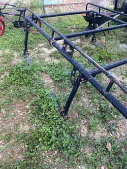 Universal roof rack