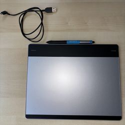 Wacom Intuos Pen and Touch Medium Tablet (CTH680)