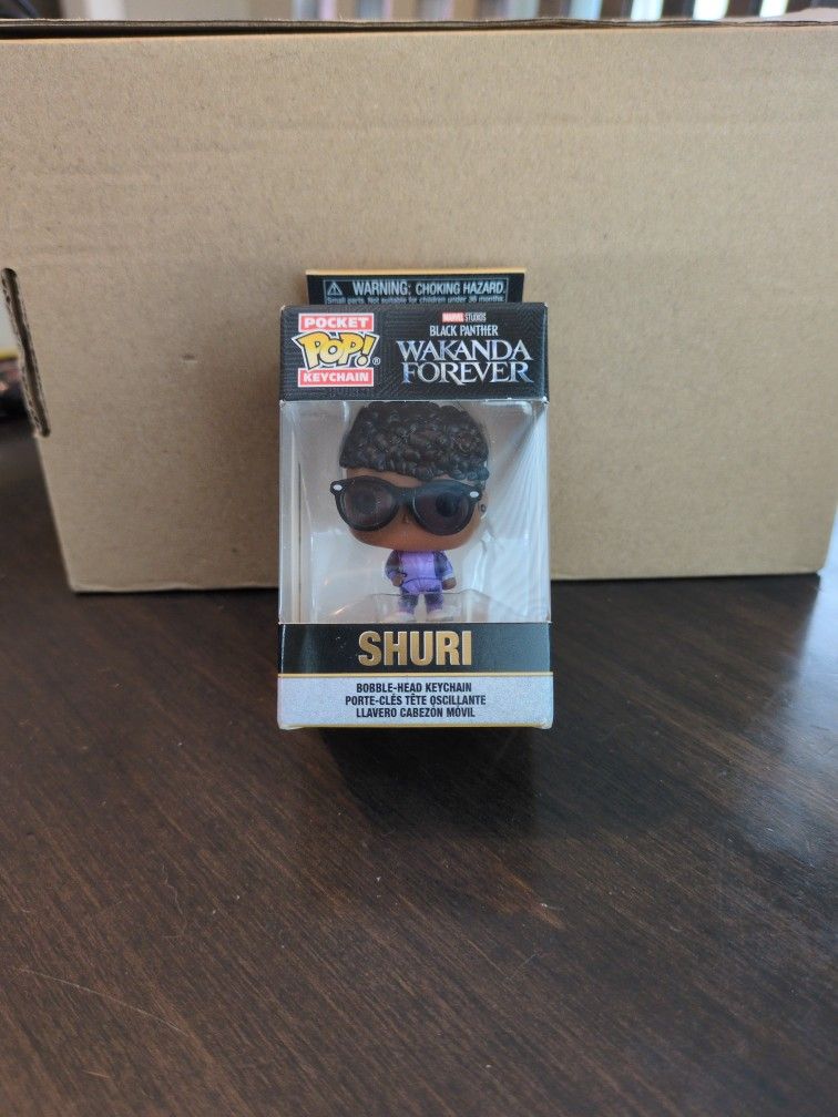 Marvel Studios Black Panther Wakanda Forever Shuri Bobble-Head keychain Funko