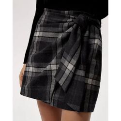Aritzia Wilfred gray plaid wrap mini skirt 4