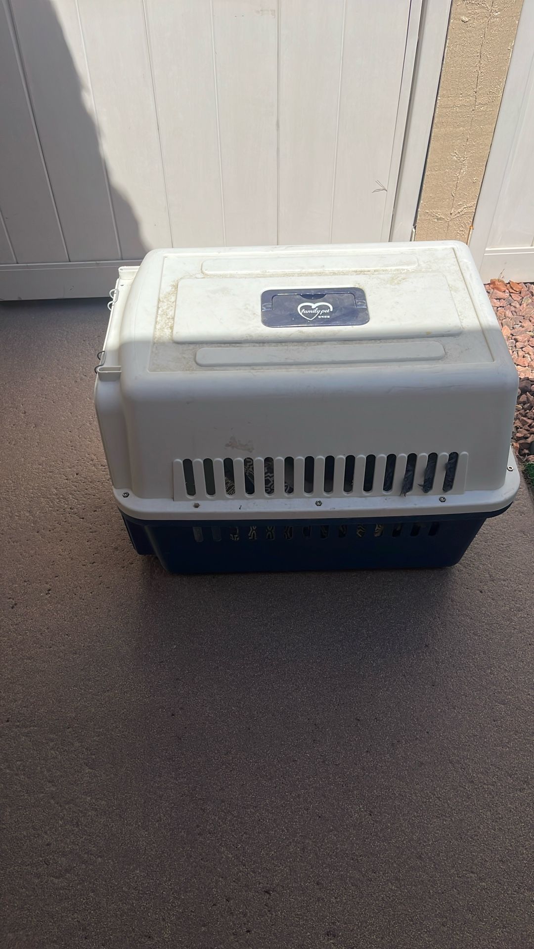 Dog Kennel 