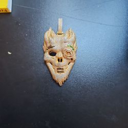 Skull Pendant MOISSANITE 