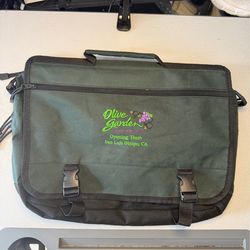 Olive Garden bag  original purse never used