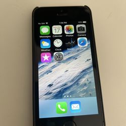 iPhone 5s – Retro 2010s Aesthetic Prop for TikTok & Photo Shoots (please read description)