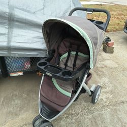 Graco Almost New Stroller-$50.00