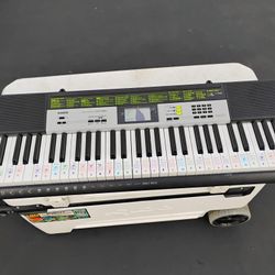 Casio lk-135 Electronic Keyboard 