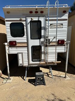 Short bed camper needs work