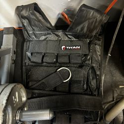 Titan Fitness 50lb Weighted Vest