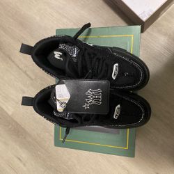 Black diamond sneaker