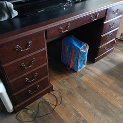 Desk Great Condition