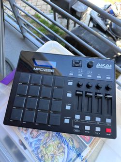 Akai MPD226 USB MIDI Controller
