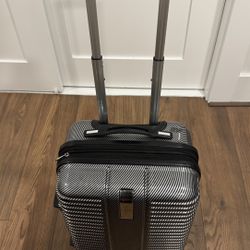 Samsonite 22” Carryon Luggage