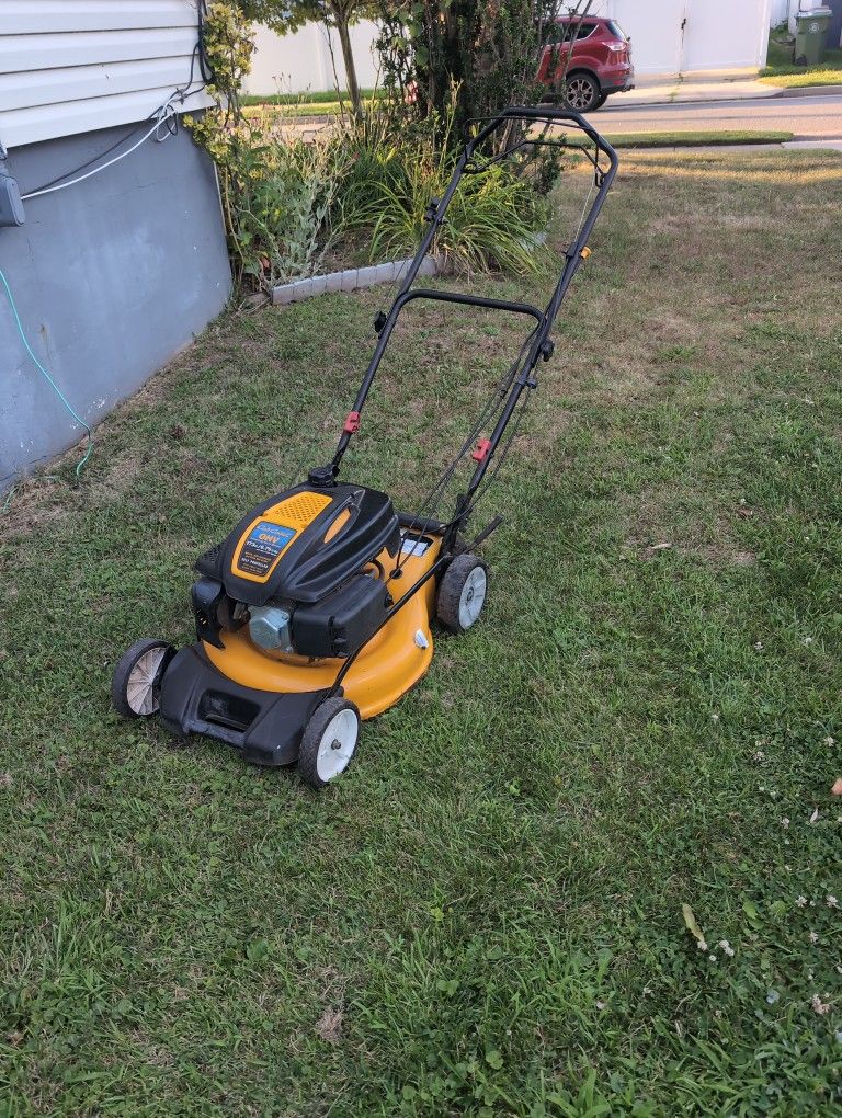 Self Propelled Lawnmower 