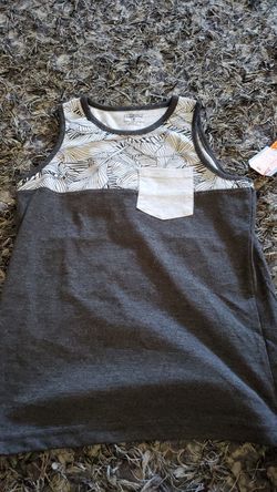 Shirt size 7