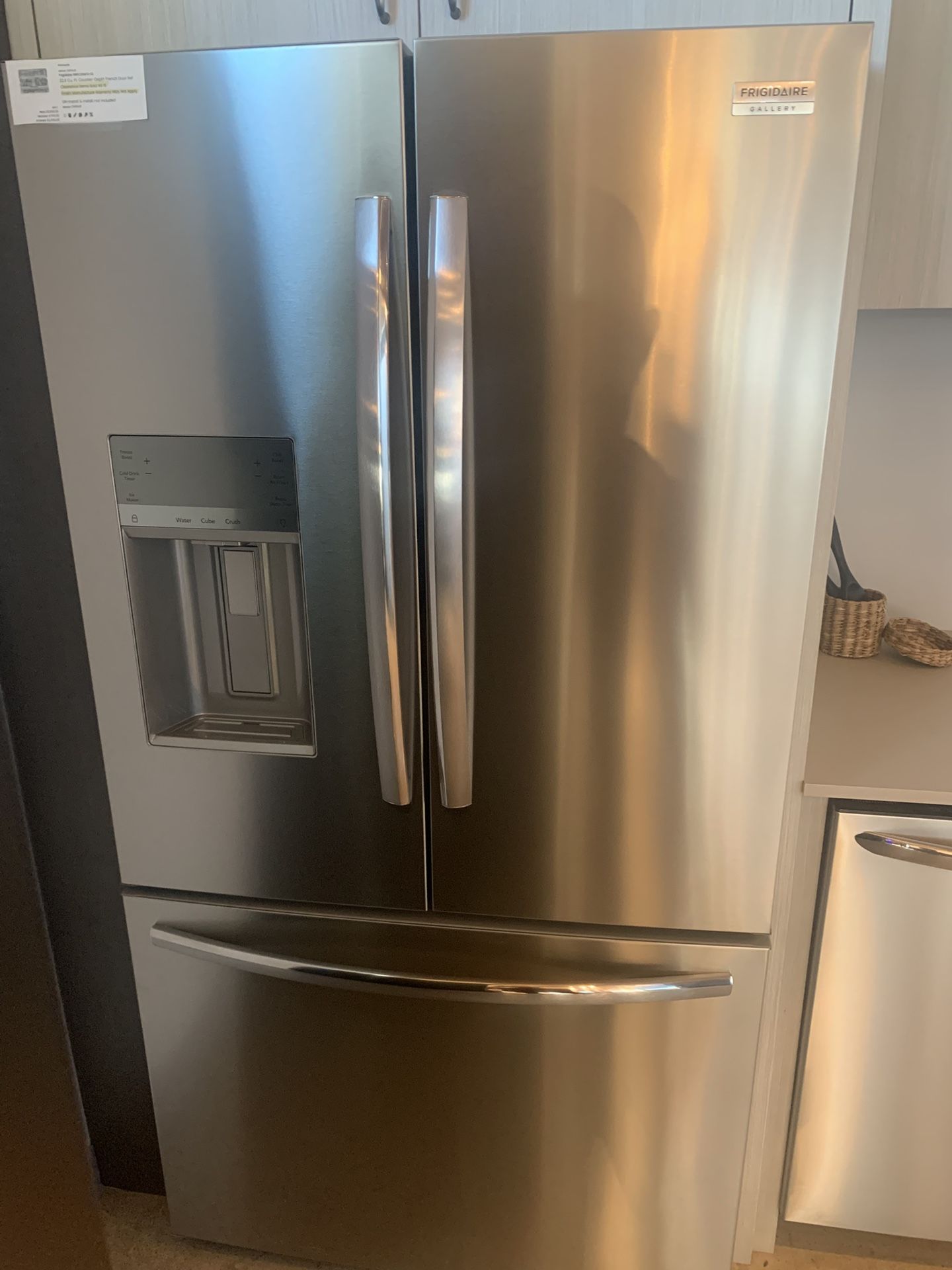 Frigidaire French Door Refrigerator GRFC2353AF