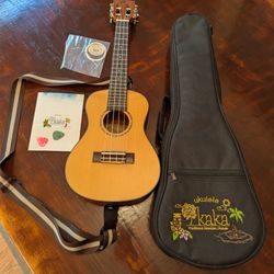 Kaka Traditional Hawaiian Ukulele Set