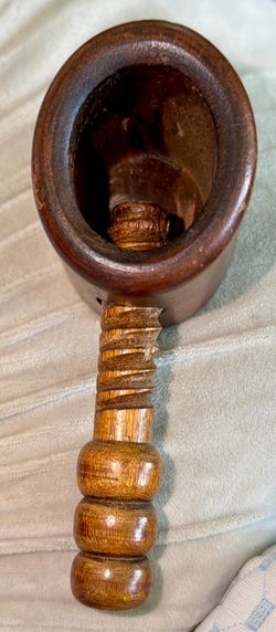 Wooden Screw Type Nutcracker-Vintage-Great Condition!