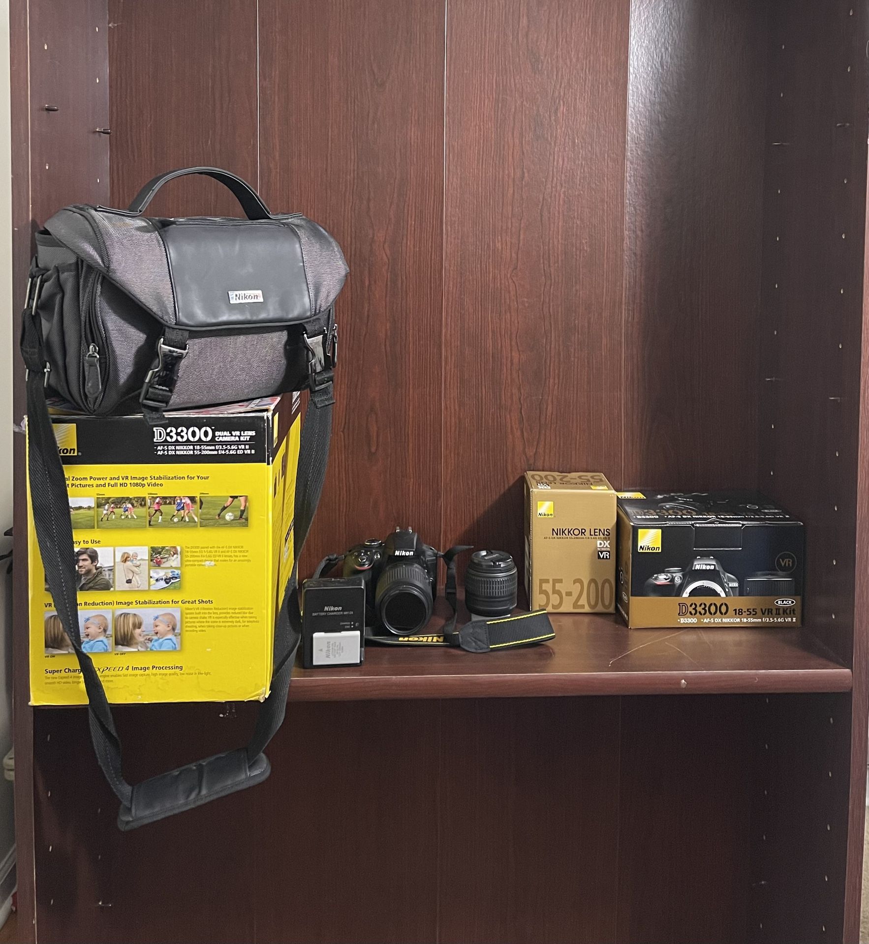 Nikon D3300 Camera Kit