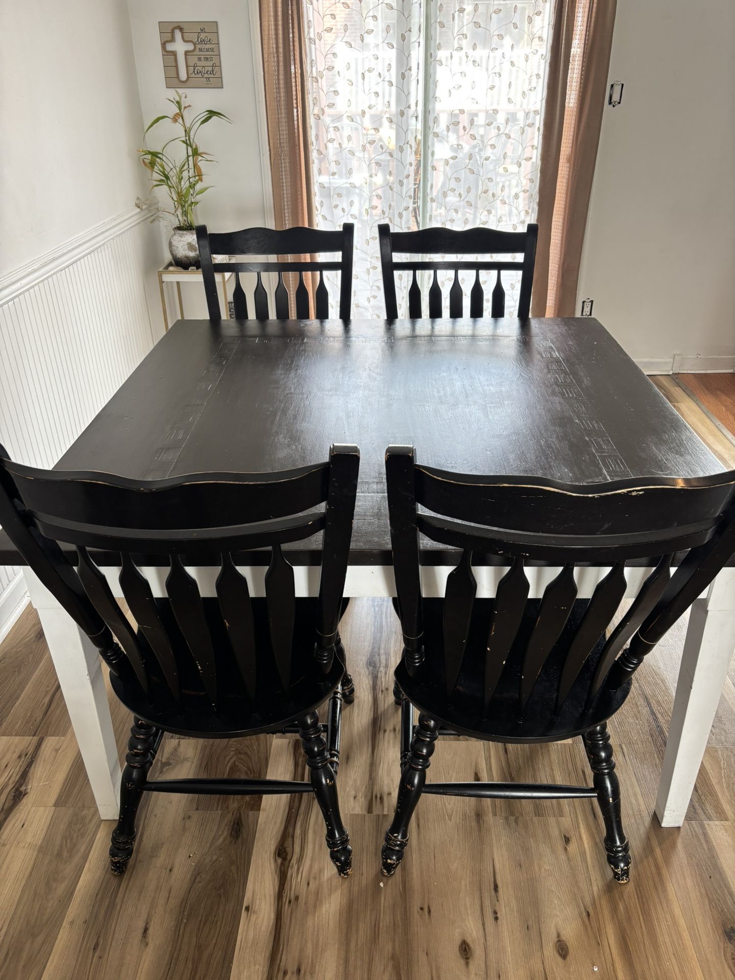 WOODEN DINING TABLE w Chairs (square)