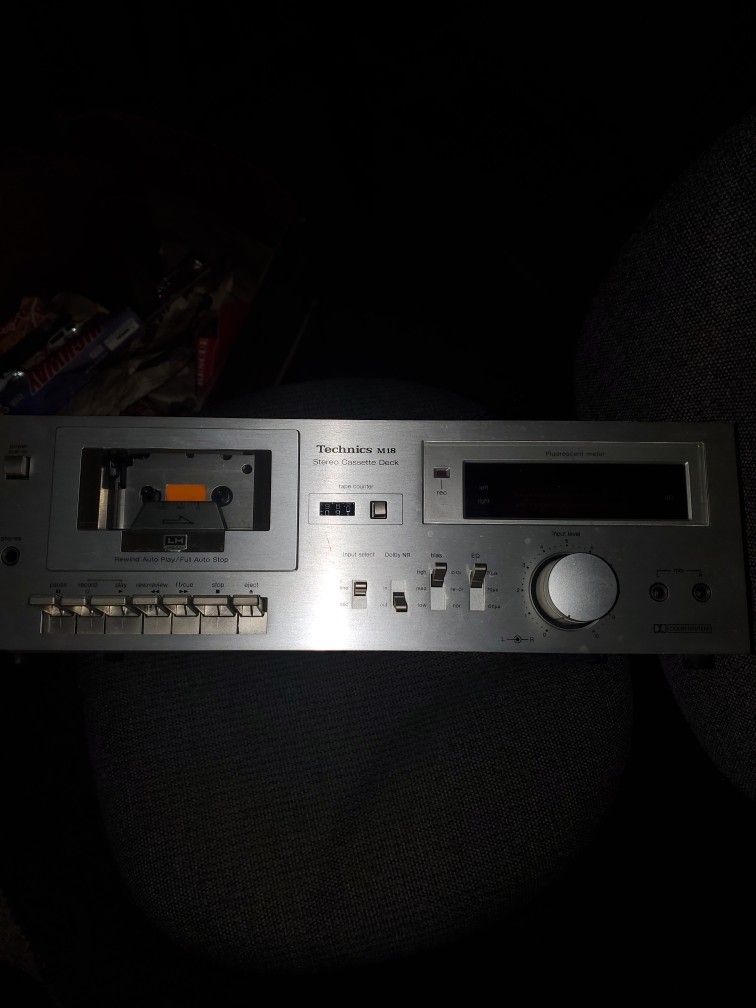 Techniques Cassette Deck