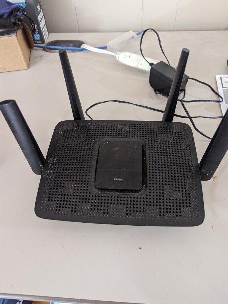 Linksys EA8300 1GB WiFi Router 