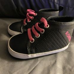Toddler Girls Size 4 K Swiss Shoes NEW