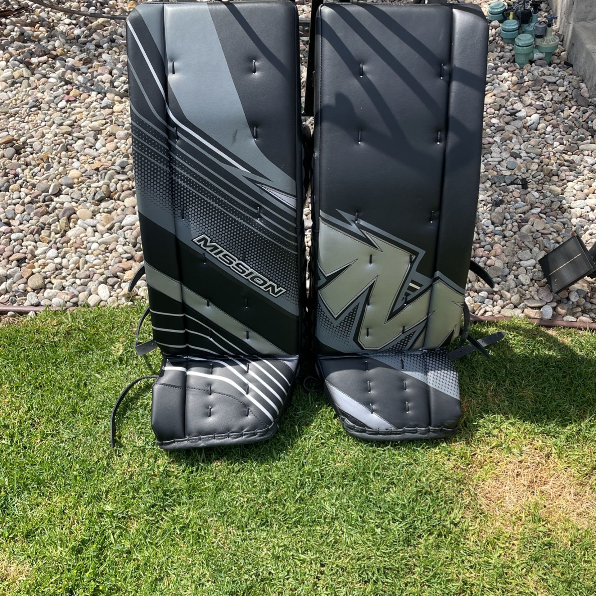 Roller Hockey Goalie Leg Pads