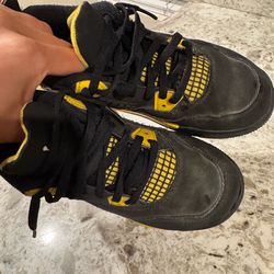 1y Jordan 4 Retro