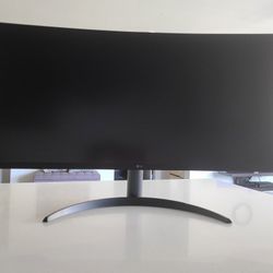 LG 34" Ultra wide Monitor