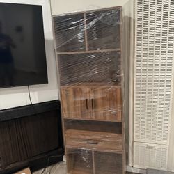 Cabinet/Bookshelf