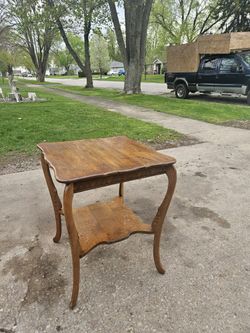 Antique Solid Oak Taller End Table/ Nightstand 