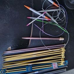 Knitting Needles 
