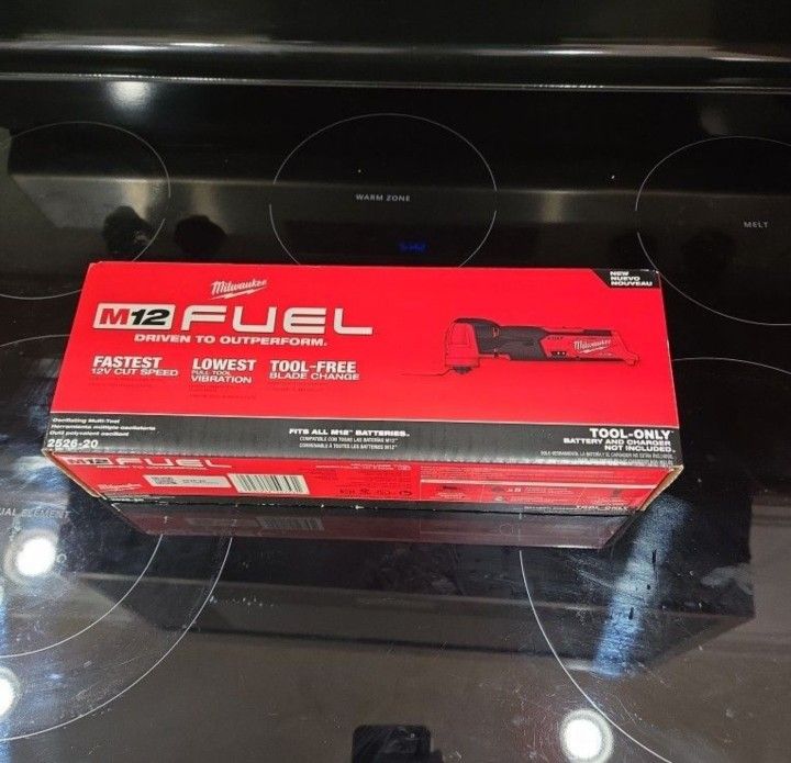 Milwaukee Oscillating Multi-Tool M12 Fuel Tool Only