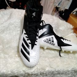Football Cleats Size 18 Color White And Black