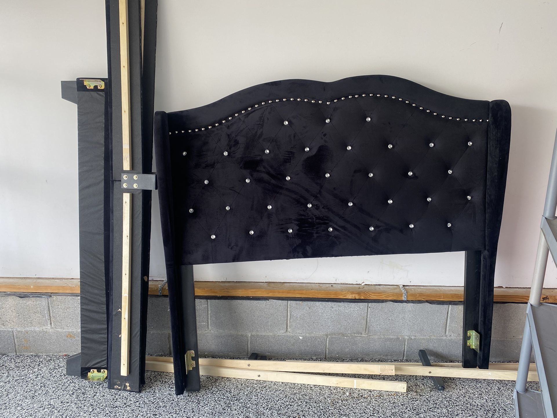 Full Size Bed
