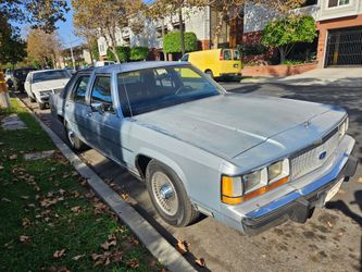 1990 Ford Ltd Crown Victoria