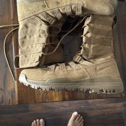 Nike Boots 