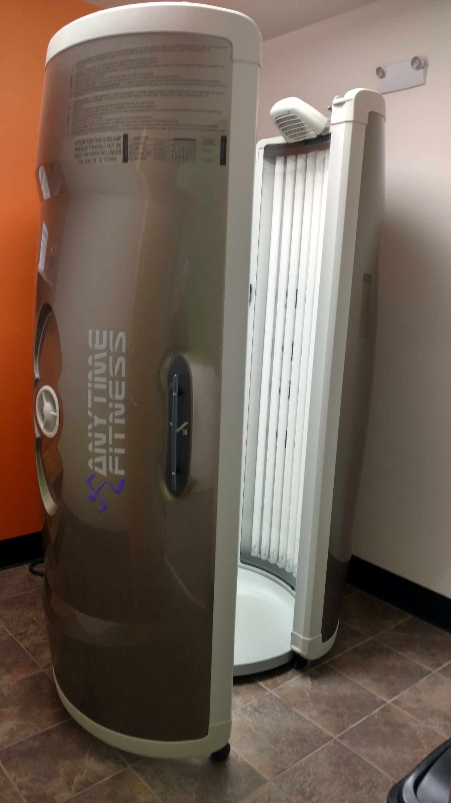 Prosun V3 stand up tanning bed