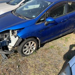 Complete Part Out/Ford Fiesta