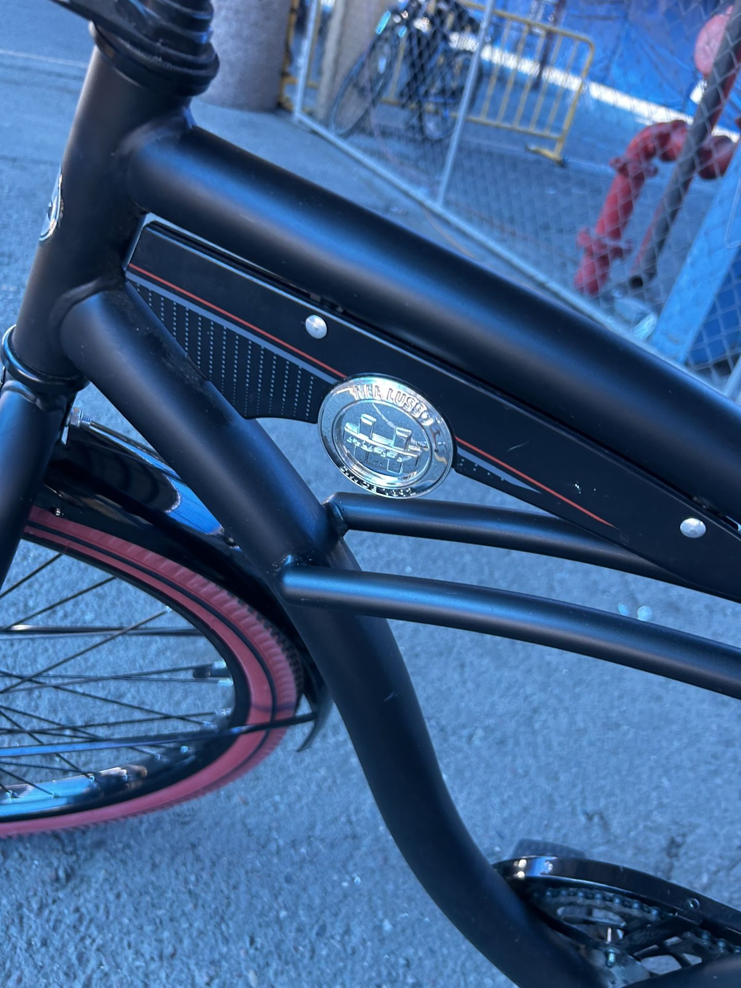 26" Nel Lusso Cruiser Bike 1