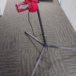 Softball Pitching Machine