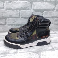 Mens Size 7.5 Guess Combat Boots Camouflage Fits Women Size 9