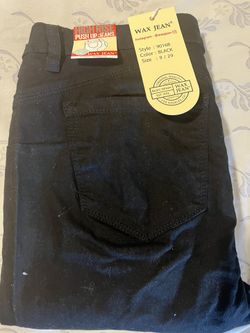 Woman Size 9 Skinny Fitted Jeans