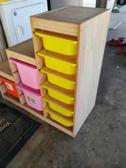 3 Cubbies