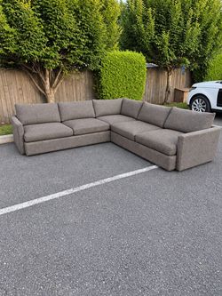 Crate and Barrel Sectional Couch sofa
